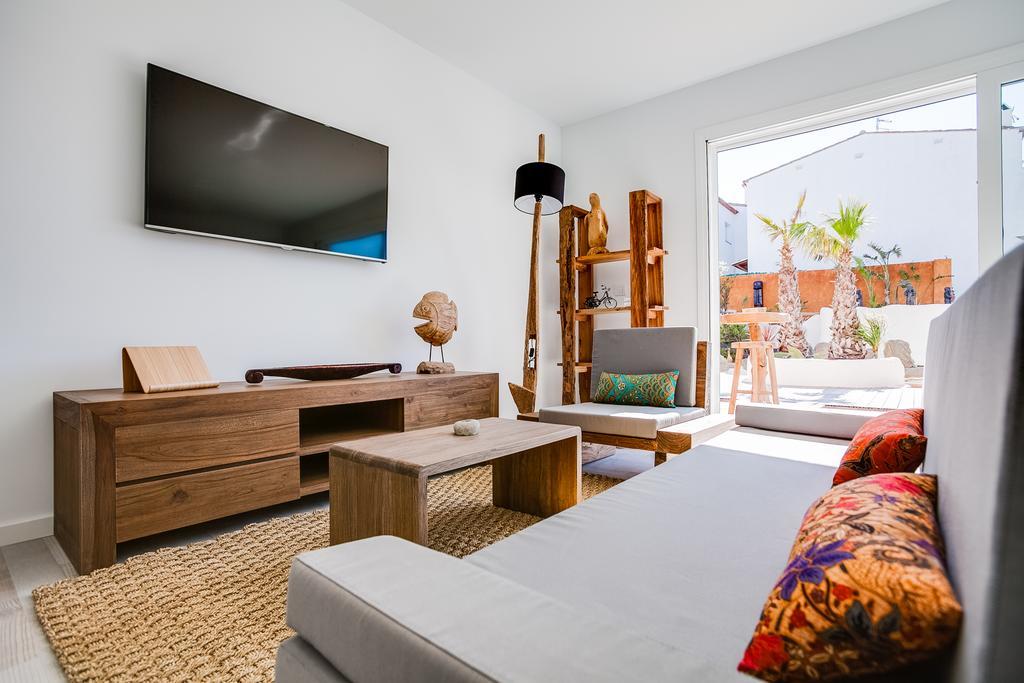Vista Roses Mar - Villas Batik Kültér fotó