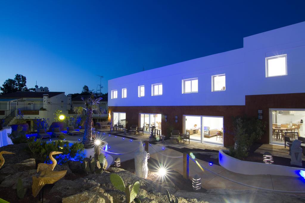 Vista Roses Mar - Villas Batik Kültér fotó