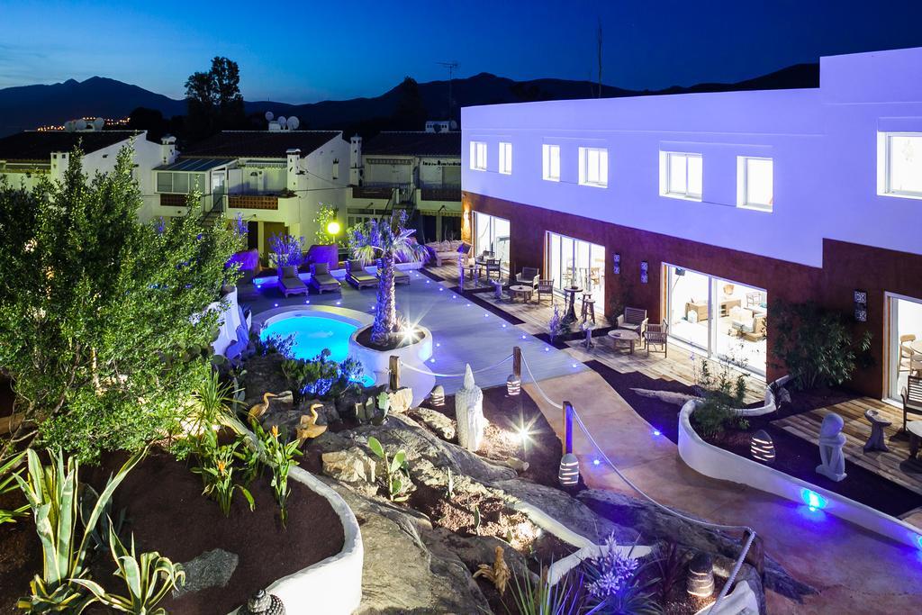 Vista Roses Mar - Villas Batik Kültér fotó