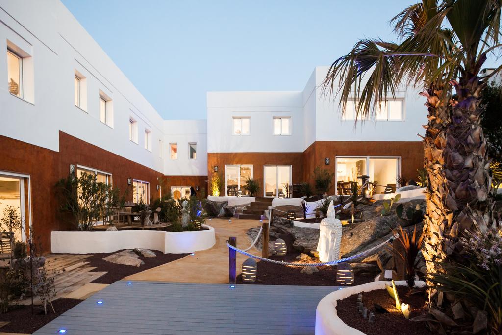 Vista Roses Mar - Villas Batik Kültér fotó